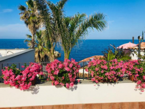 Гостиница Blue54 - Pozzillo sul mare fra l'Etna e Taormina  Поццилло